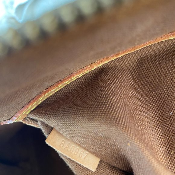 LOUIS VUITTON Monogram Alma PM Handbag Satchel - Picture 6 of 15